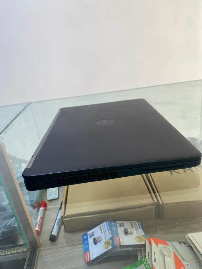 Dell 7480 i7 7th -.webp