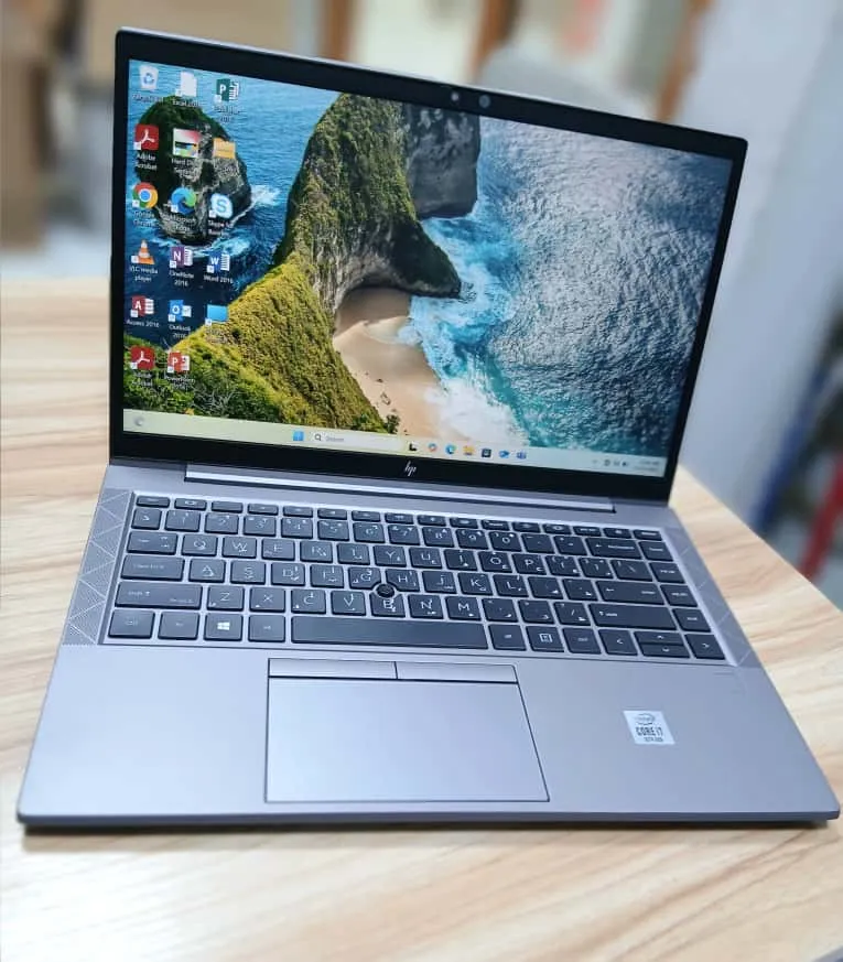 HP ZBOOK FIREFLY 14 G7 i7 10th 16/512