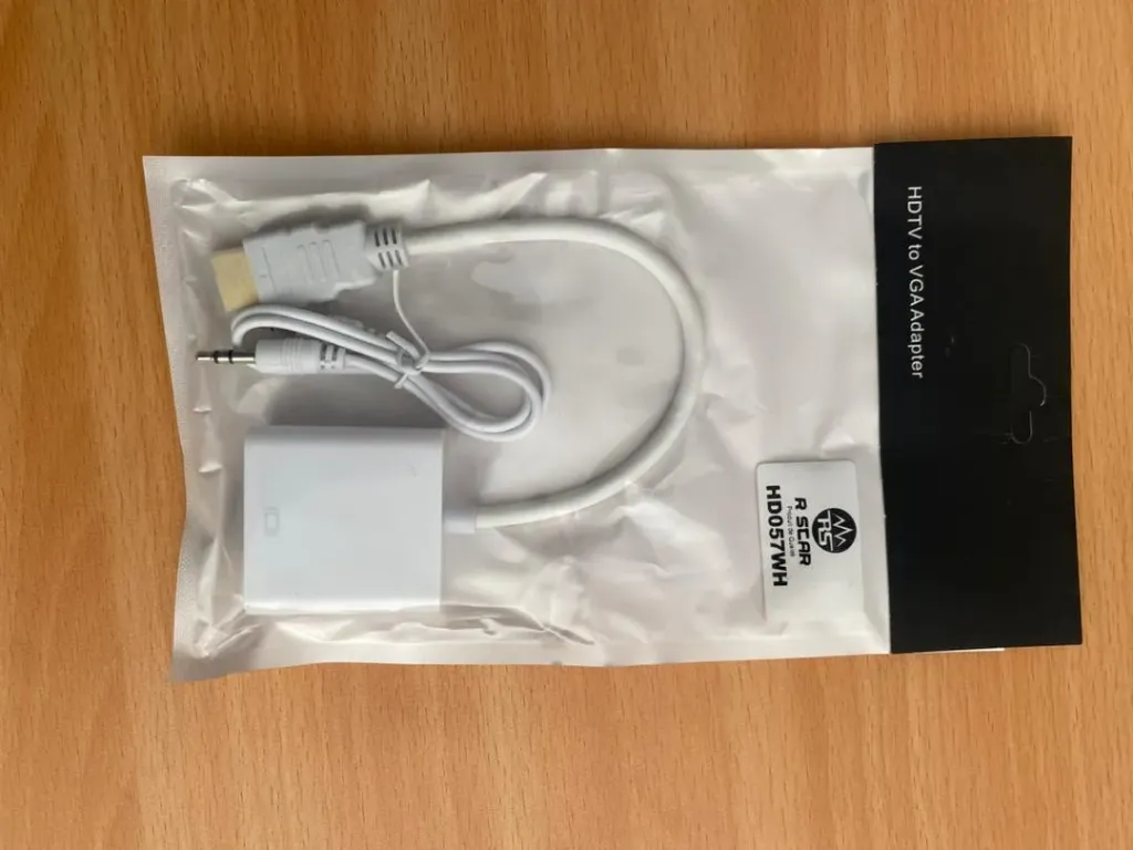 Adaptateur HDMI to VGA