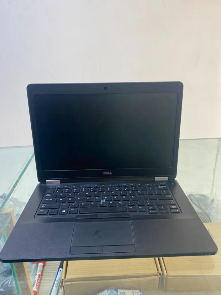 Dell latitude 5470 i7 6th 8/256